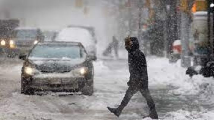 Emiten alertas por tormenta invernal en el sur de EU; cancelan vuelos y reportan cortes eléctricos