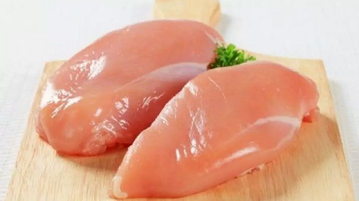 Kilo de pechuga de pollo se vende hasta en 162 pesos en México, alerta Profeco