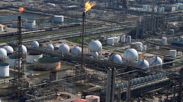 Pemex adquiere la refinería Deer Park en Estados Unidos, anuncia la compañía