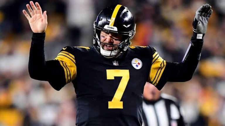 En la imagen, Ben Roethlisberger, quien fuera QB de los Steelers por 18 temporadas