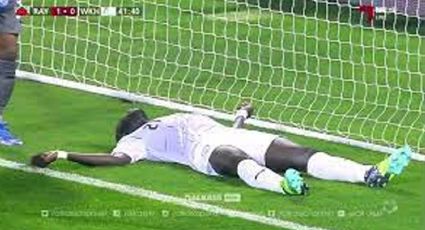 VIDEO: Jugador africano se desploma en pleno partido de futbol y sufre convulsiones