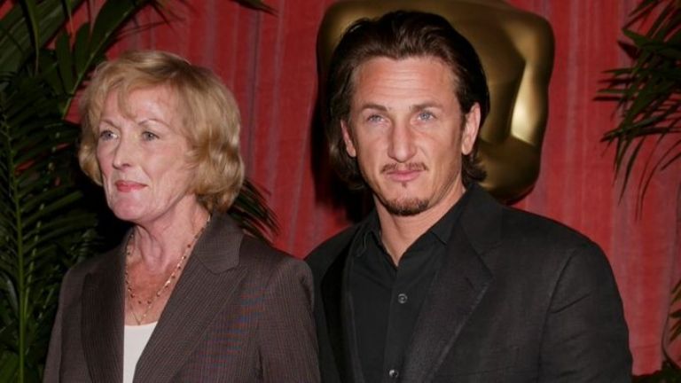 Sean Penn y su madre 