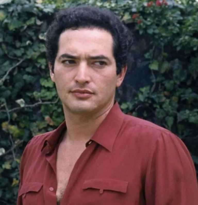 El actor peruano, Roberto Ballesteros