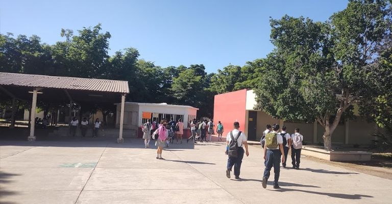 Tras riñas, aplican 'operación mochila' en la secundaria 'Rafael Campoy'