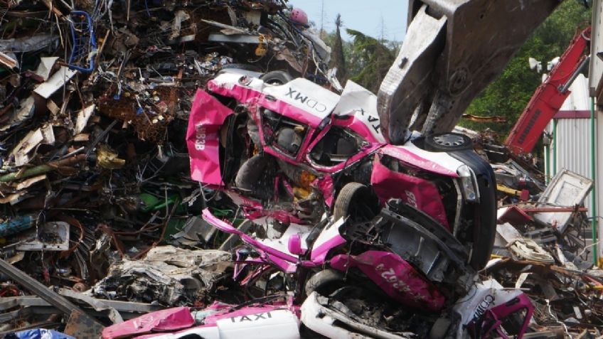 Inicia la destrucción de 110 taxis de la CDMX; Eran muy viejos para circular