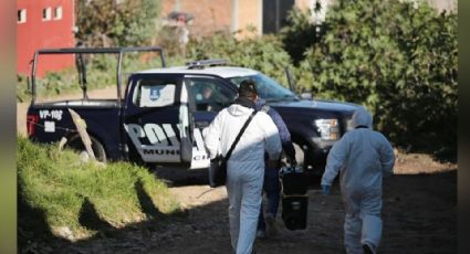 Abandonan a un hombre 'embolsado' en medio de un terreno baldío de Puebla