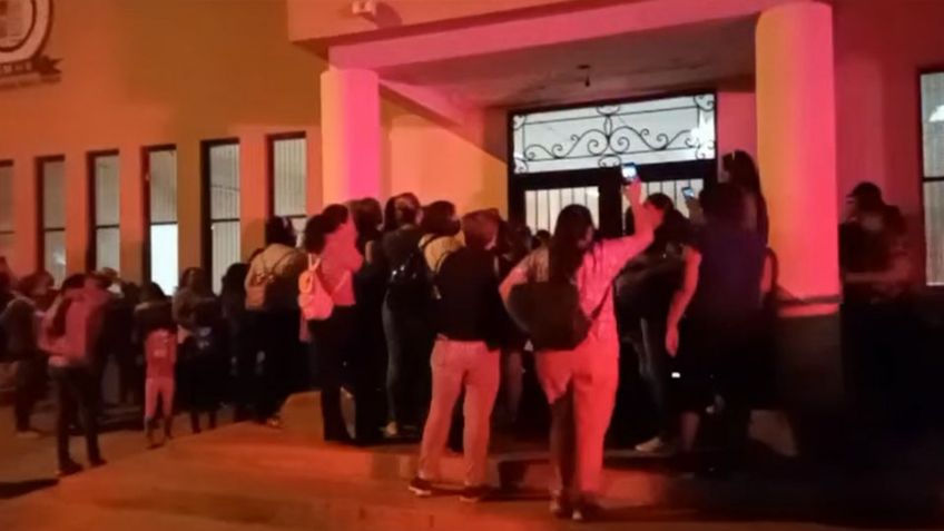 Se calientan los ánimos durante la entrega de becas en la Región del Mayo