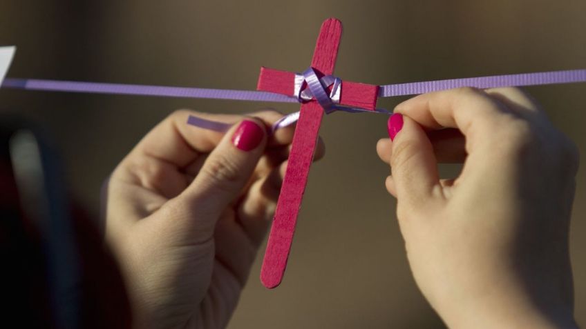 Lev Norman va a casa de Lucero a pagar una apuesta: La mata y lleva sus restos en una mochila