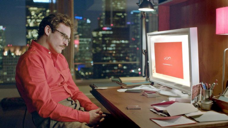 Joaquin Phoenix en escena de 'Her'