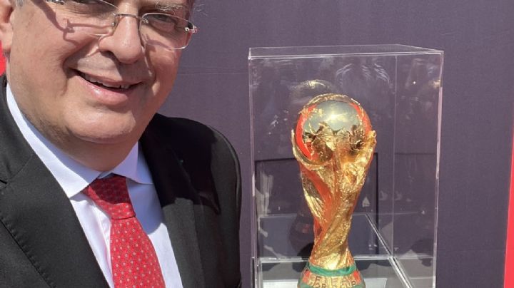 VIDEO: Copa Mundial FIFA 2022 llega a México y SRE celebra; podrás verla en estas ciudades