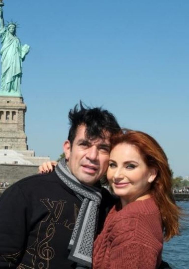 Elizabeth Álvarez y Jorge Salinas en su cita de aniversario