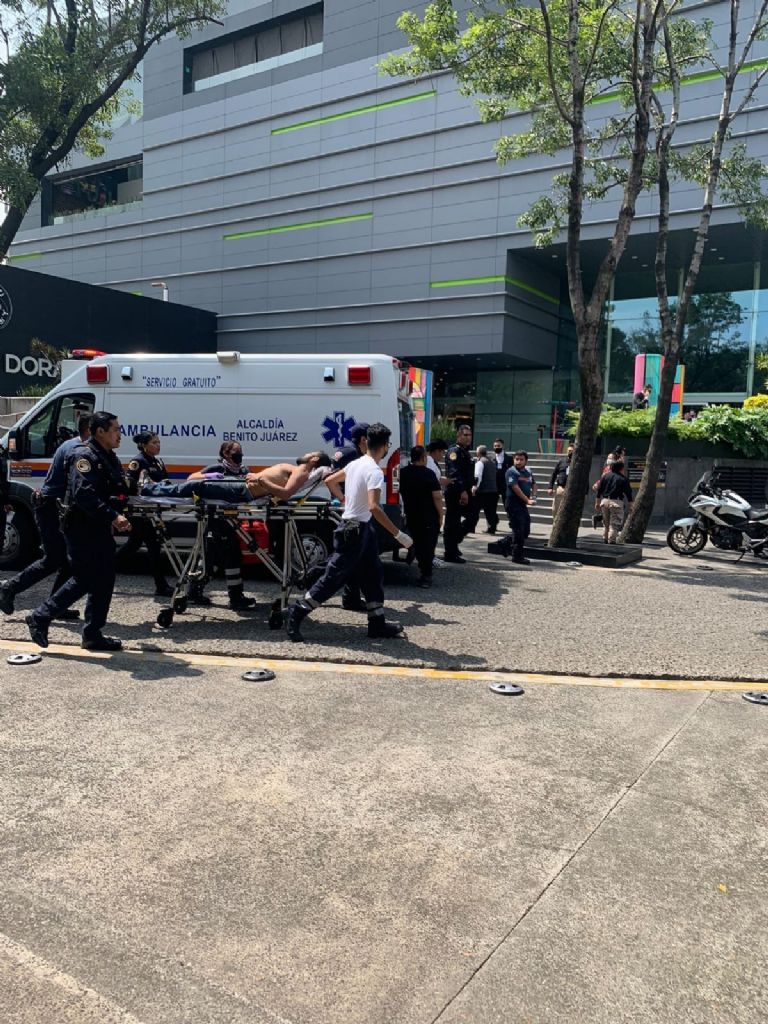 Enfrentamiento en plaza Metrópoli 