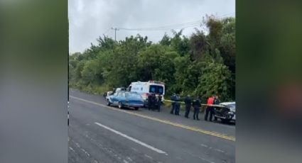 Encuentran el cuerpo de un hombre a la orilla de una autopista; estaba maniatado