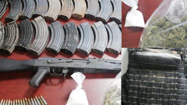 Hallan vehículo en sierra de Sonora; contenía drogas, arma de fuego y mil 300 cartuchos