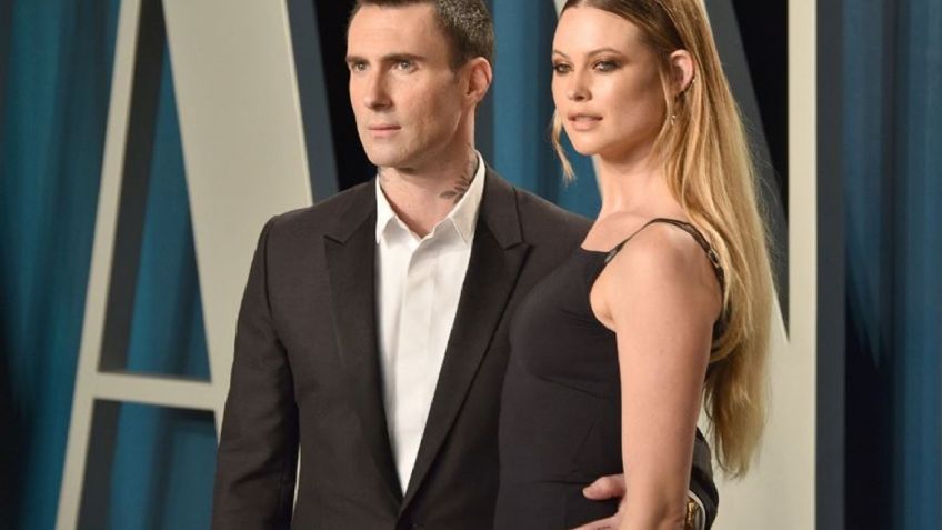 Tras acusaciones de infidelidad, cantante paraliza a sus fans tras aparecer en público con su esposa