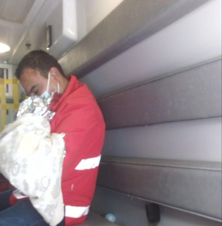 Joven da a luz en ambulancia de la Cruz Roja. Foto: Cortesía