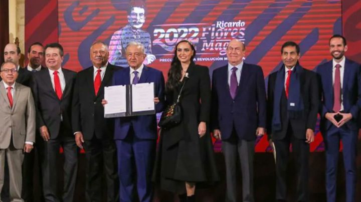 Canasta básica bajará de precio: AMLO presenta acuerdo con empresarios para contener inflación