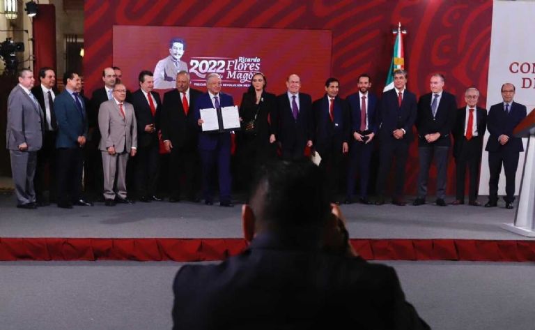 Empresarios se unen a plan contra la inflación de AMLO. Foto: Gobierno de México