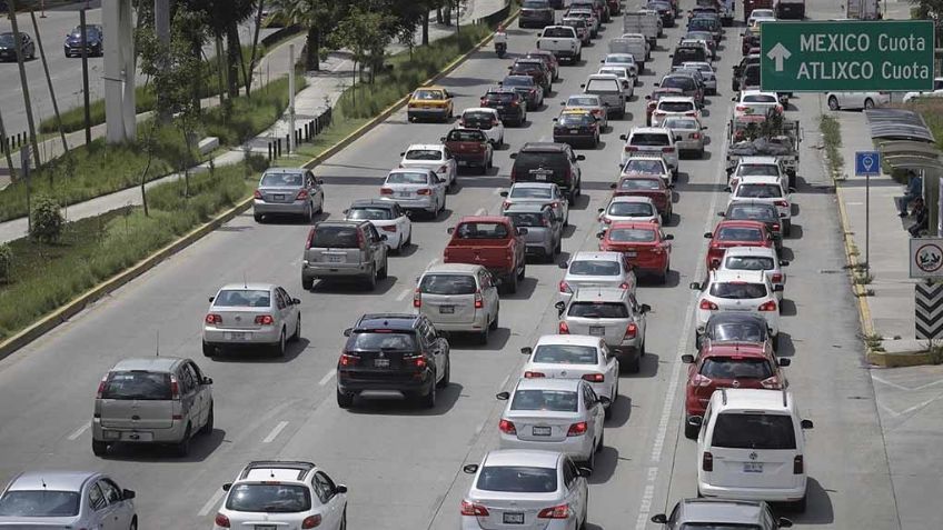 Hoy No Circula lunes 31 de octubre: ¿Qué placas 'descansan' en CDMX y Edomex este Halloween?