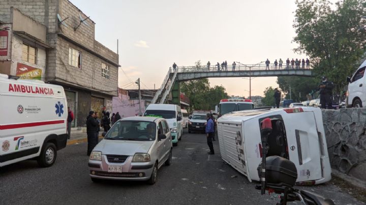Fatídico accidente vehicular: A tempranas horas, transporte público se vuelca; hay 5 víctimas