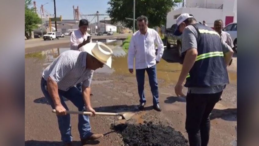 Lamarque Cano, alcalde de Cajeme, analiza el nuevo material para obras de bacheo
