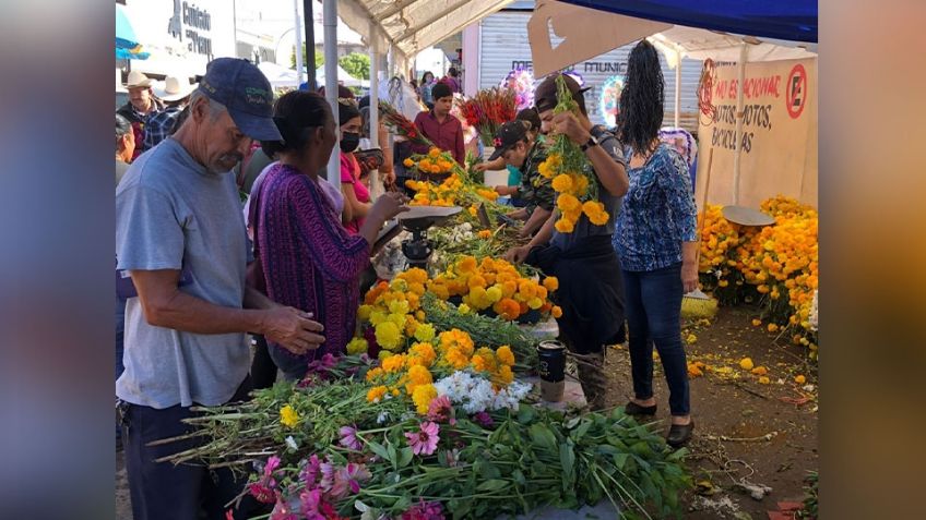 'Permisos a extraños' genera conflicto en la venta de flores en Navojoa