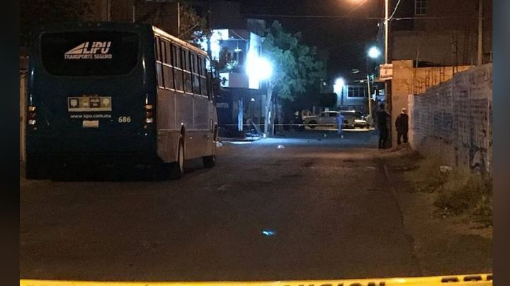 Sin mediar palabra alguna, comando armado aniquila a tiros a un hombre en Guanajuato