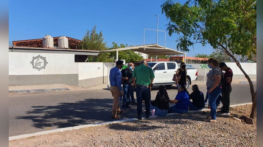 Autoridades incumplen acuerdos, denuncian padres de alumnos de secundaria técnica 71 de Guaymas