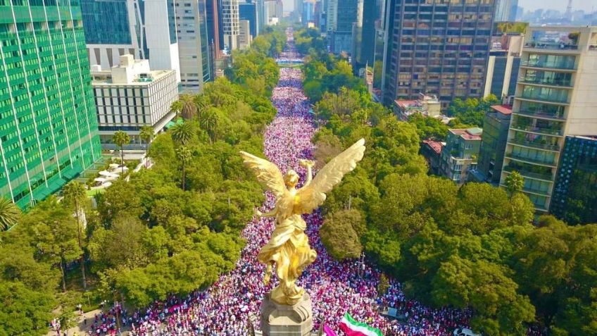 Marcha "Yo Defiendo el INE" Autoridades de CDMX aseguran que asistieron 12 mil personas