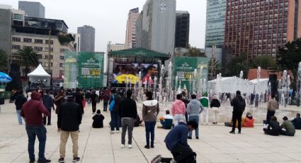 Cientos de fans disfrutan la inauguración de Qatar 2022 en el Monumento a la Revolución