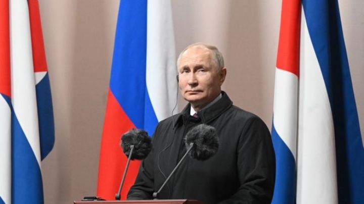 Parlamento de Europa pone a Rusia como "promotor del terrorismo"; activistas protestan contra Putin