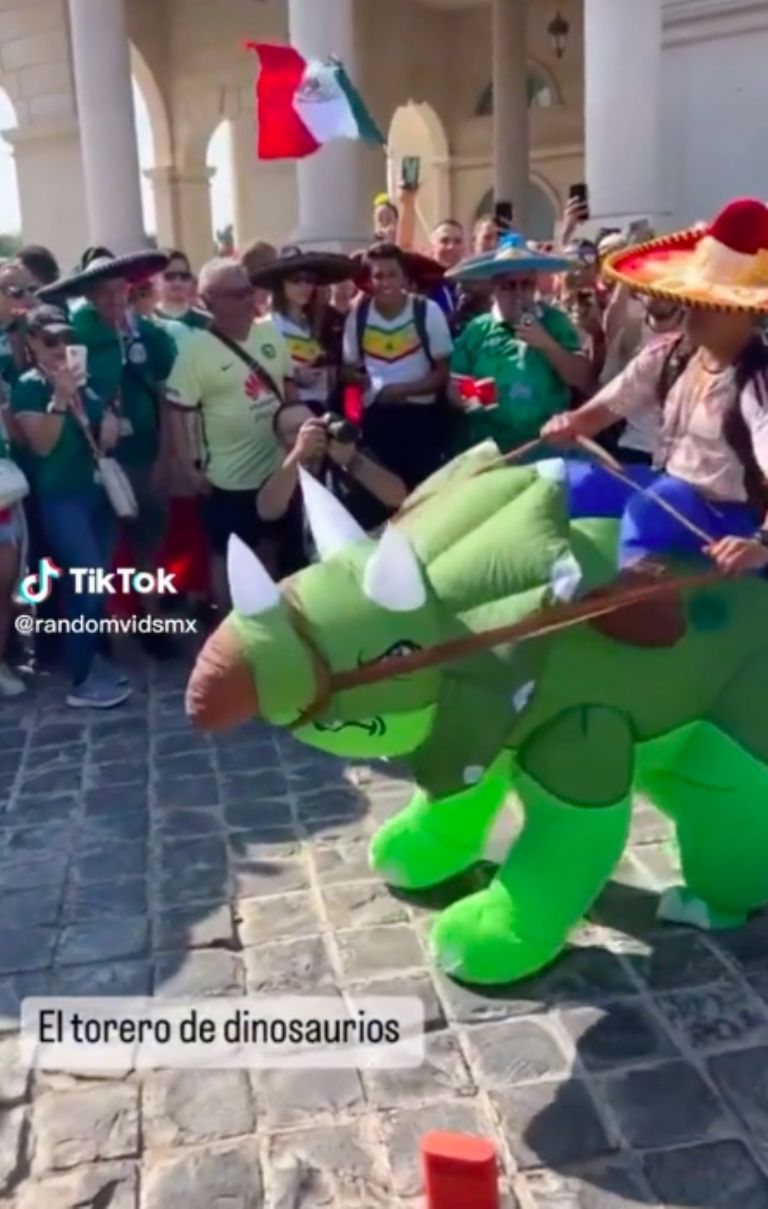 Afición mexicana en Qatar 