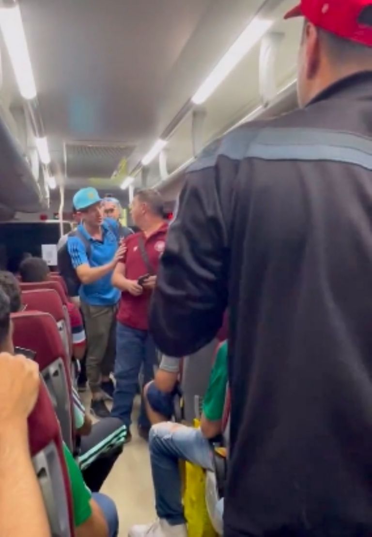 aficionados de Argentina y México 