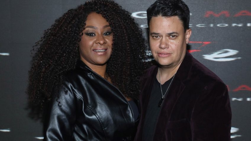 M'Balia, integrante de OV7, se encuentra de fiesta tras contraer matrimonio con su novio Alex