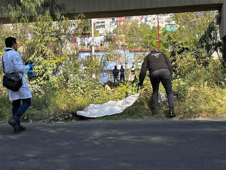 Ejecutan a dos hombres en CDMX 