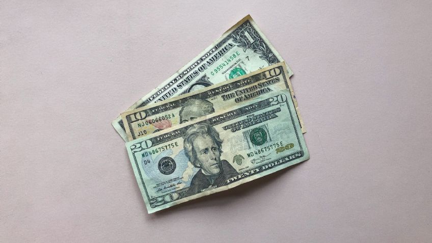 Al tipo de cambio actual, así 'amanece' el precio del dólar hoy viernes 04 de noviembre 2022