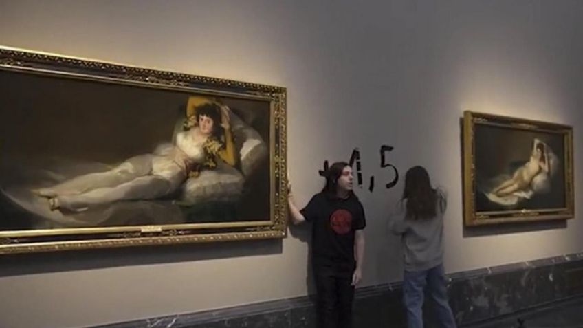 Ataques contra el arte siguen: Activistas se pegan a la pared del Museo del Prado