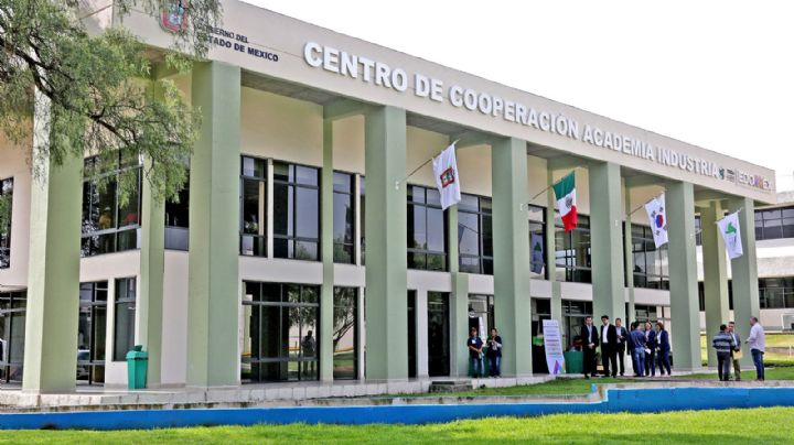 Estudiantes del Edomex se acercan al mundo laboral con nuevos programas