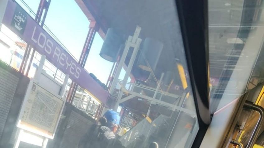 Hombre se lanza a las vías del Metro de la CDMX en la Línea A y se suspende el servicio