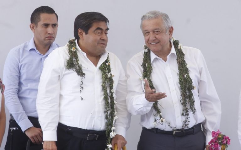 En la imagen, el presidente AMLO y Miguel Barbosa (Q.E.P.D.) Foto: Internet