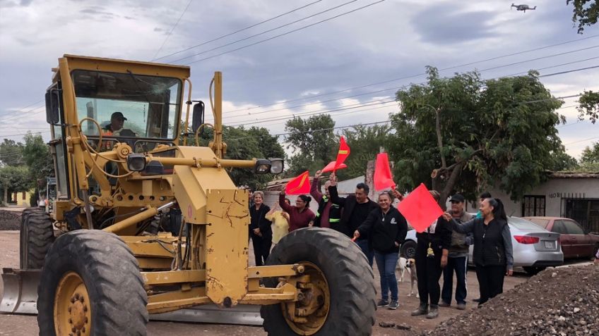 Ciudad Obregón: Dan banderazo a repavimentación de la calle Cuauhtémoc en la colonia Benito Juárez