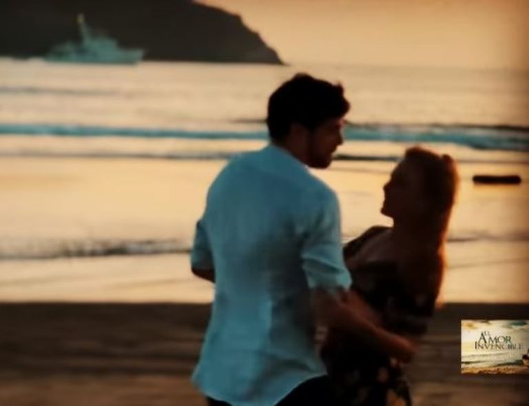 Angelique Boyer y Danilo Carrera