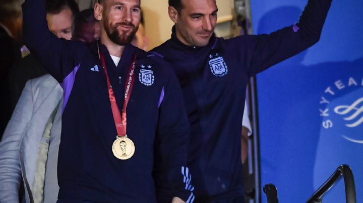 VIDEO: Messi y Selección Argentina llegan a Buenos Aires y 'por poco' protagonizan accidente