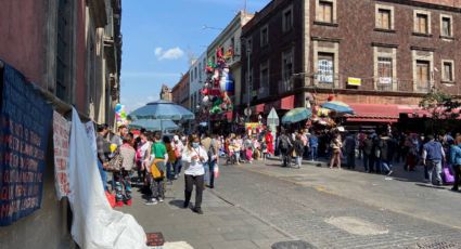 ¡Limpian el Centro Histórico! Retiran vehículos de zonas prohibidas y recuperan vialidades