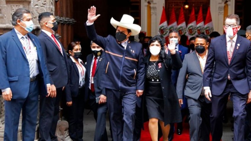 Familia de Pedro Castillo llega a México; Dina Boluarte dice que se investigan por este delito