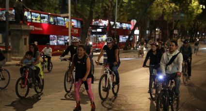 Termina el 2022 en el último Paseo Nocturno en Bicicleta de la Ciudad de México