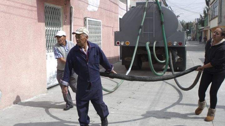 Regresa el agua a Neza; Tras dos días termina reparación del Macrocircuito
