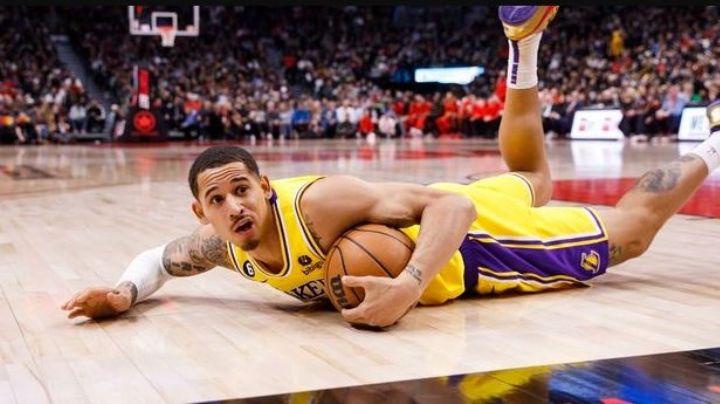 Juan Toscano tiene un mal día en la NBA: Sale lesionado en derrota de Lakers ante Raptors