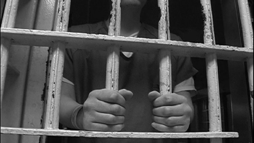 Autoridades detienen a Enrique por arrancarle la vida a una persona durante una riña