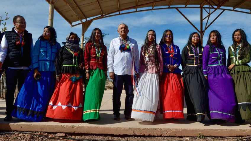 AMLO propone plan de desarrollo para pueblo seri en Sonora; detendrá caza de cimarrón